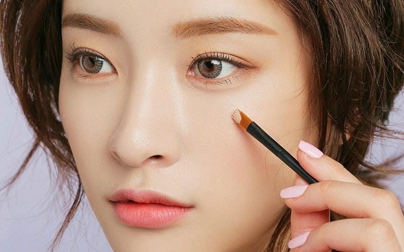 Nền Tảng Vững Chắc - Thấu Hiểu Về Kem Che Khuyết Điểm