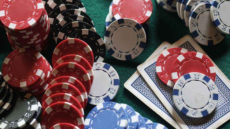 Tổng quan về tầm quan trọng của toán học trong Poker