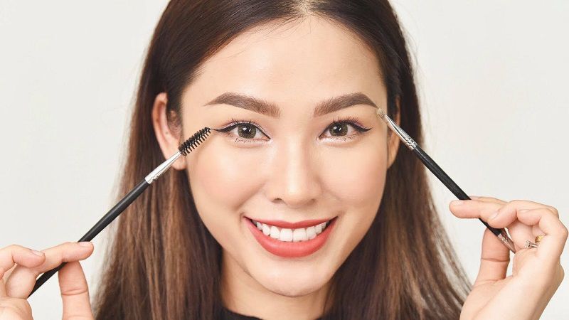 Tại Sao Kẻ Chân Mày Lại Quan Trọng Trong Makeup?