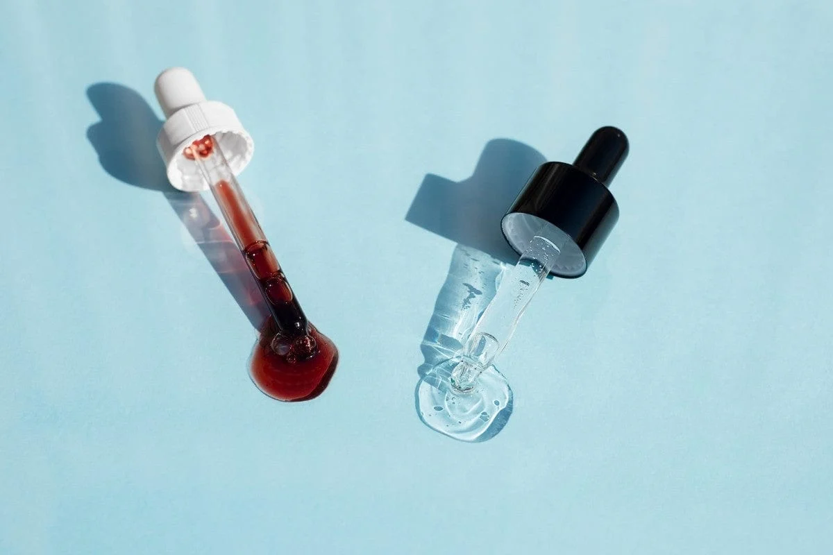 Hướng dẫn kết hợp Niacinamide và Vitamin C an toàn, hiệu quả